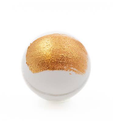 Fragrance free oat milk bath bomb for softening skin